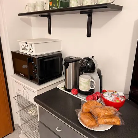 Ro's House アパート